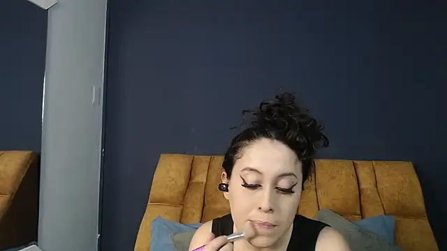 KendraaSimons online show from 05-19-26, 07:53