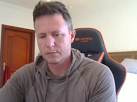 TroyDieselXXX online show from 04-11-26, 07:45