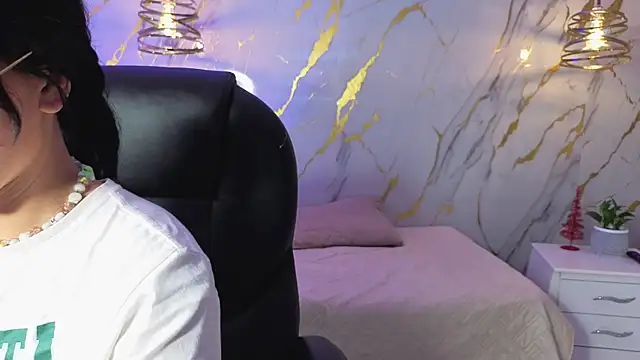 Scaarlettfox online show from 03-18-26, 07:28