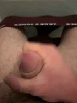 hugehairycock 98 online show from 04-16-26, 03:24