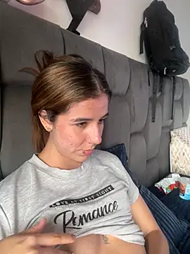 AllieYourGirl online show from 11-28-25, 09:28