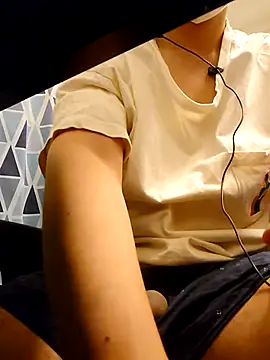 xneko  online show from 04-17-26, 05:38