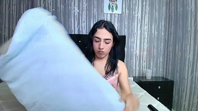 Alicee Moonn online show from 10-28-25, 07:38