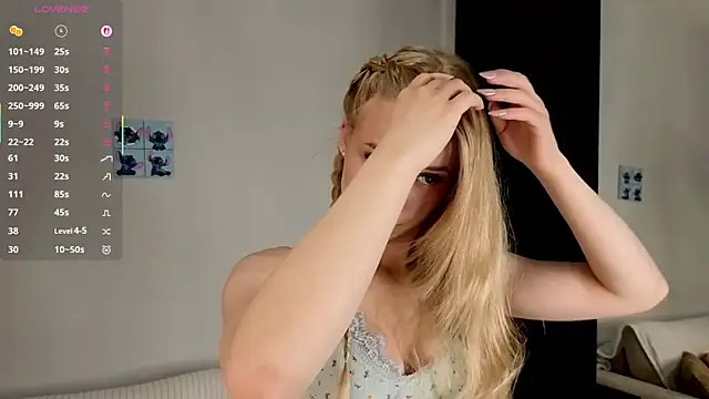 Snapshot of Emma_Frosty chatting on 07-18-26, 11:41 Emma Frosty online show from 07-18-26, 11:41