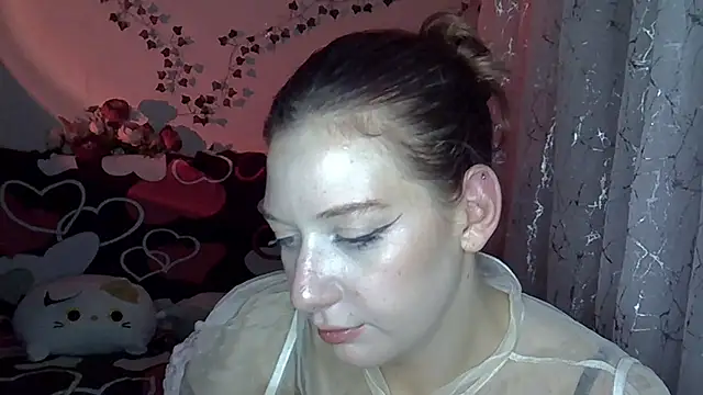 Lily Ember online show from 11-09-25, 05:33