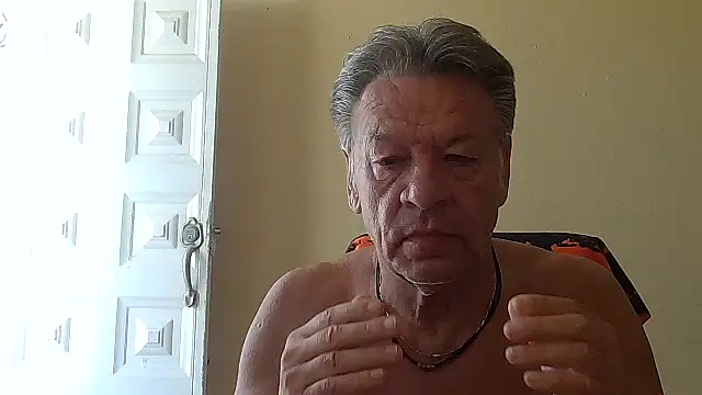 Snapshot of Unique_X_perience chatting on 03-15-26, 03:18 Unique X perience online show from 03-15-26, 03:18