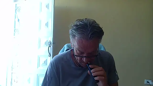 Snapshot of Unique_X_perience chatting on 03-19-26, 03:27 Unique X perience online show from 03-19-26, 03:27