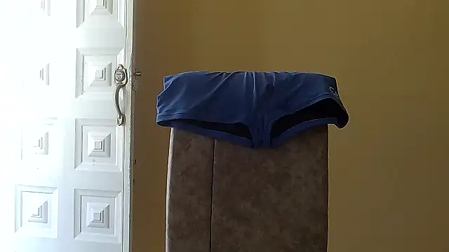 Snapshot of Unique_X_perience chatting on 03-20-26, 03:50 Unique X perience online show from 03-20-26, 03:50