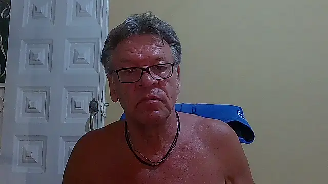 Snapshot of Unique_X_perience chatting on 03-21-26, 04:17 Unique X perience online show from 03-21-26, 04:17