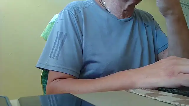 Snapshot of Unique_X_perience chatting on 03-23-26, 02:54 Unique X perience online show from 03-23-26, 02:54