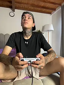 Snapshot of samm4044 chatting on 02-28-26, 07:37 samm4044 online show from 02-28-26, 07:37