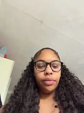 Regina69slut online show from 05-18-26, 07:14