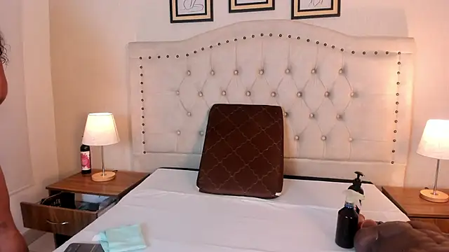 vivi ruby online show from 03-25-26, 06:03