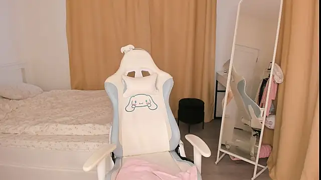 mayyacozyy online show from 02-17-26, 06:43