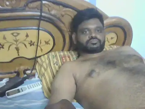 Snapshot of lustboystraight chatting on 04-15-26, 07:10 lustboystraight online show from 04-15-26, 07:10