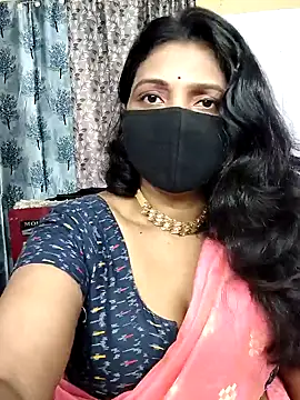 Hotty Sonali online show from 05-13-26, 11:44