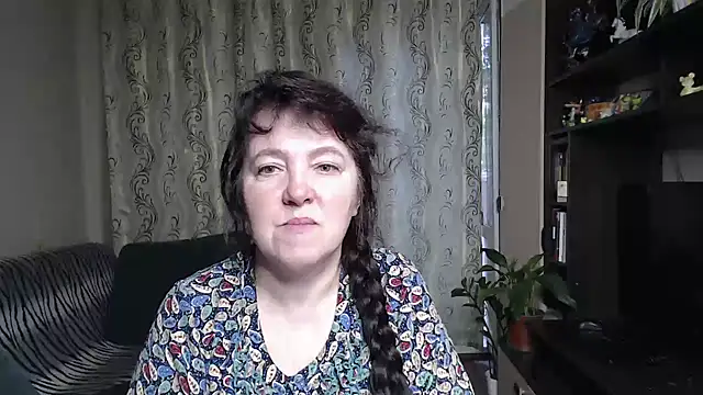 Snapshot of Illusionq chatting on 07-13-26, 05:21 Illusionq online show from 07-13-26, 05:21