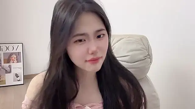 Snapshot of suki-1 chatting on 04-13-26, 09:37 suki-1 online show from 04-13-26, 09:37