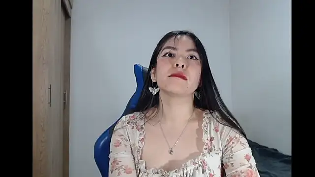 EloiseJun online show from 02-15-26, 04:09