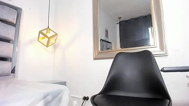 lianfox  online show from 10-24-25, 12:34