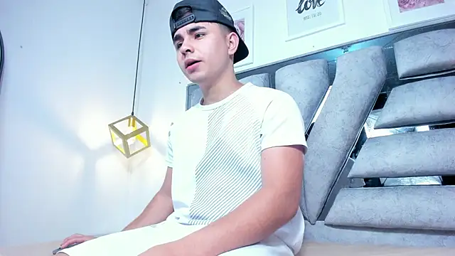 lianfox  online show from 03-10-26, 12:10