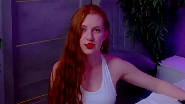 SaraMoor online show from 05-08-26, 06:02