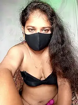 Snapshot of LushVamp chatting on 01-17-26, 02:33 LushVamp online show from 01-17-26, 02:33