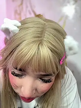 hinata dolly online show from 05-15-26, 11:50
