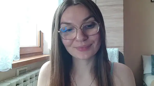 Snapshot of LooveELLYx chatting on 07-07-26, 07:23 LooveELLYx online show from 07-07-26, 07:23