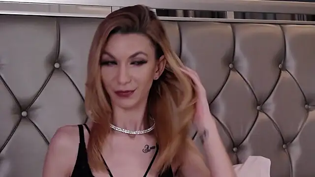 MayaHale online show from 05-26-26, 04:41