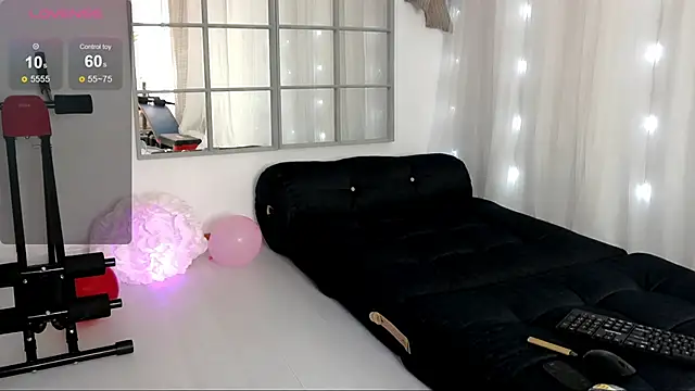 SarahRaynex online show from 05-08-26, 10:31