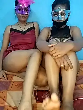 Snapshot of Sexy_dolls chatting on 04-09-26, 10:42 Sexy dolls online show from 04-09-26, 10:42