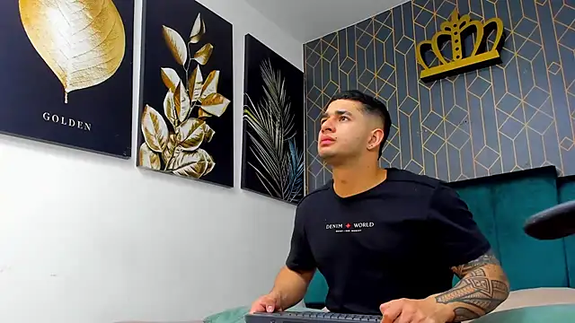 king falconer online show from 10-08-25, 12:08