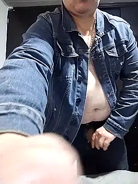 BigCristh79 online show from 04-07-26, 02:06