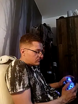 liema3156 online show from 04-28-26, 06:57