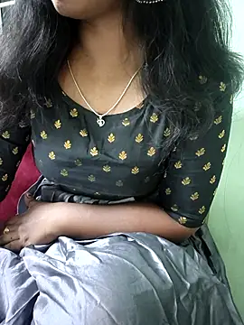 Snapshot of Laxmipriyatamil chatting on 05-09-26, 11:32 Laxmipriyatamil online show from 05-09-26, 11:32