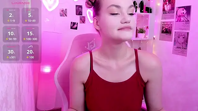 Snapshot of Ida_FaneStain chatting on 06-17-26, 02:03 Ida FaneStain online show from 06-17-26, 02:03
