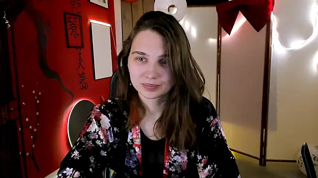 TessaMill online show from 02-10-26, 05:44