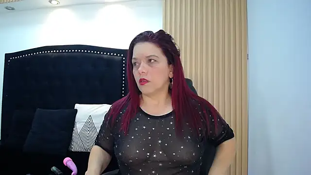 Snapshot of VeronicaBlake chatting on 04-28-26, 01:27 VeronicaBlake online show from 04-28-26, 01:27
