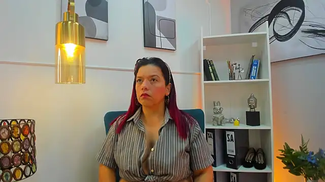 Snapshot of VeronicaBlake chatting on 07-05-26, 12:56 VeronicaBlake online show from 07-05-26, 12:56