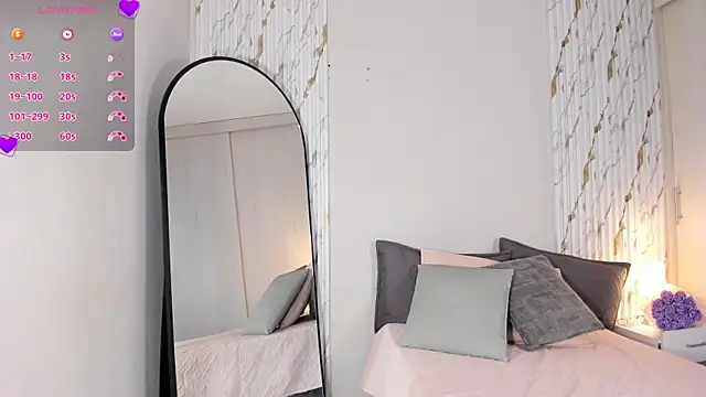 MissVioleet  online show from 04-16-26, 05:58