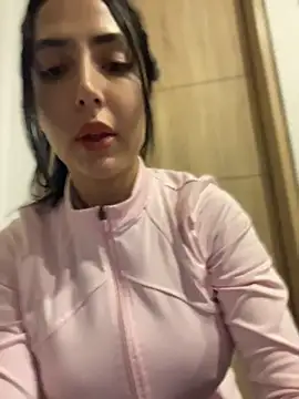 Snapshot of oh_nina chatting on 07-15-26, 11:32 oh nina online show from 07-15-26, 11:32