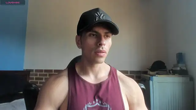Snapshot of justinkarter chatting on 06-22-26, 04:04 justinkarter online show from 06-22-26, 04:04