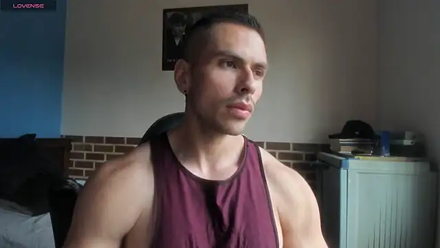 Snapshot of justinkarter chatting on 07-09-26, 04:11 justinkarter online show from 07-09-26, 04:11