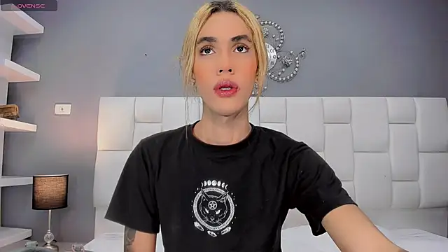 lucy darkangel online show from 07-17-26, 04:19