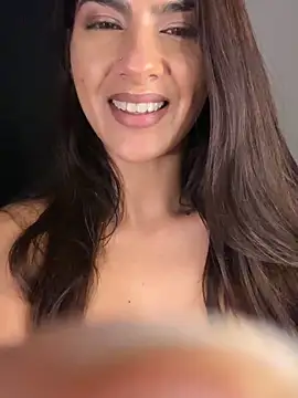 chicachocolate01 online show from 05-17-26, 04:32