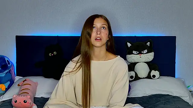 MissEmilyMiller online show from 03-23-26, 07:07