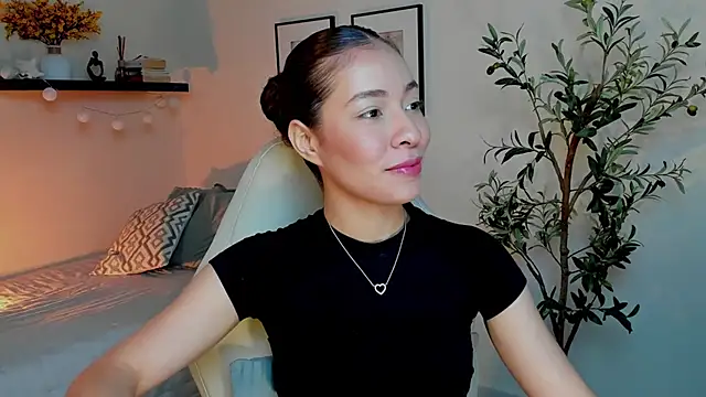 isabella-garcia- online show from 04-17-26, 02:47