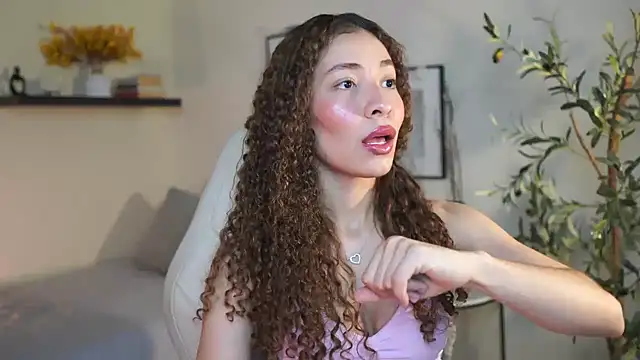 isabella-garcia- online show from 05-21-26, 10:06