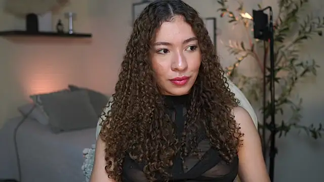 Snapshot of isabella-garcia- chatting on 07-12-26, 01:24 isabella-garcia- online show from 07-12-26, 01:24